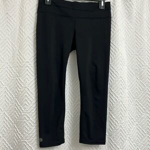 Athleta Black Capri Leggings‎ Size Small